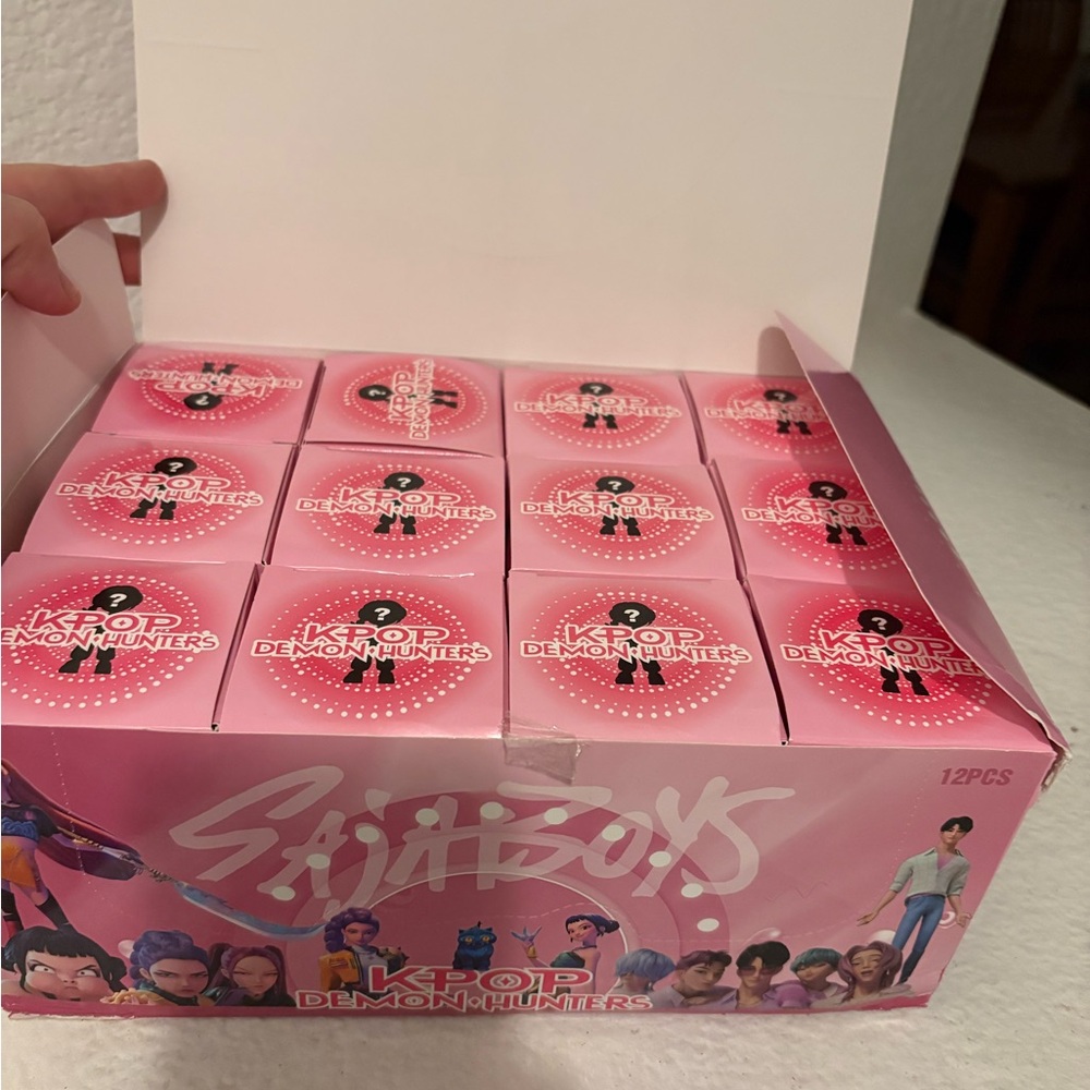 K-Pop Demon Hunters Mystery Box Set